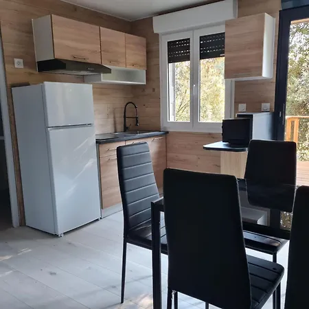 Appartement Leschenesverts *